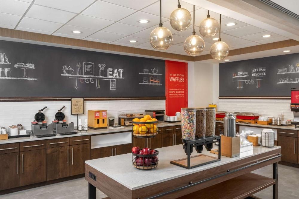 Hampton Inn By Hilton - Suites Cape Cod-West Yarmouth